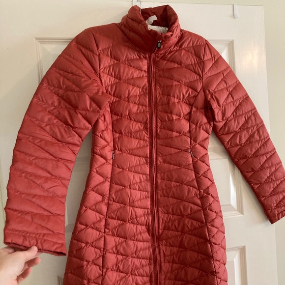Patagonia Jackets & Blazers - Women's Patagonia Fiona Down Parka - Medium - Burnt Orange